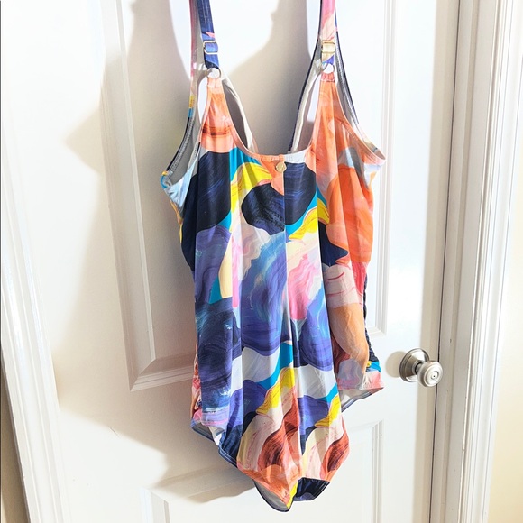 *Artesands* Premium: Colorful Swimsuit with Abstract Pattern - Picture 6 of 9